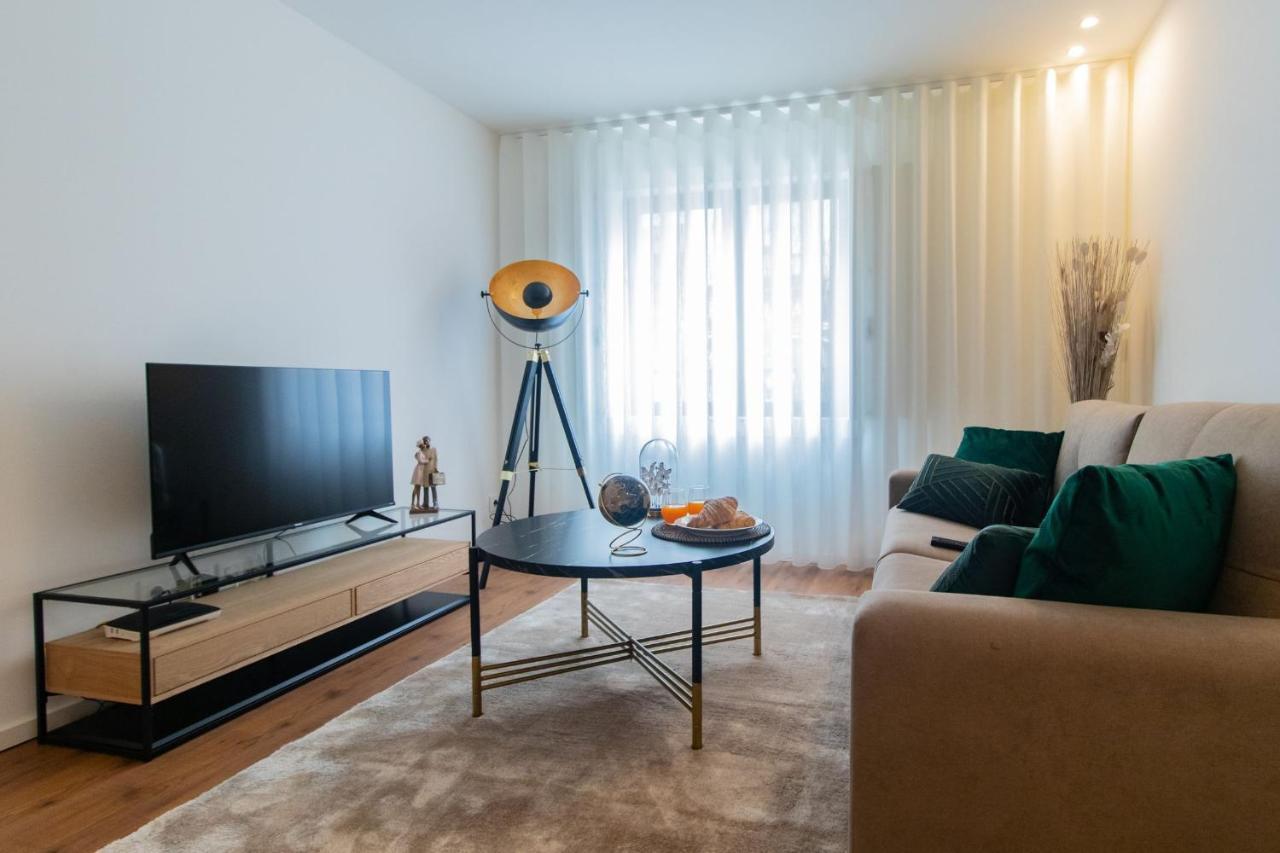 Stunning Apartment W/ Free Parking By Lovelystay Porto Dış mekan fotoğraf