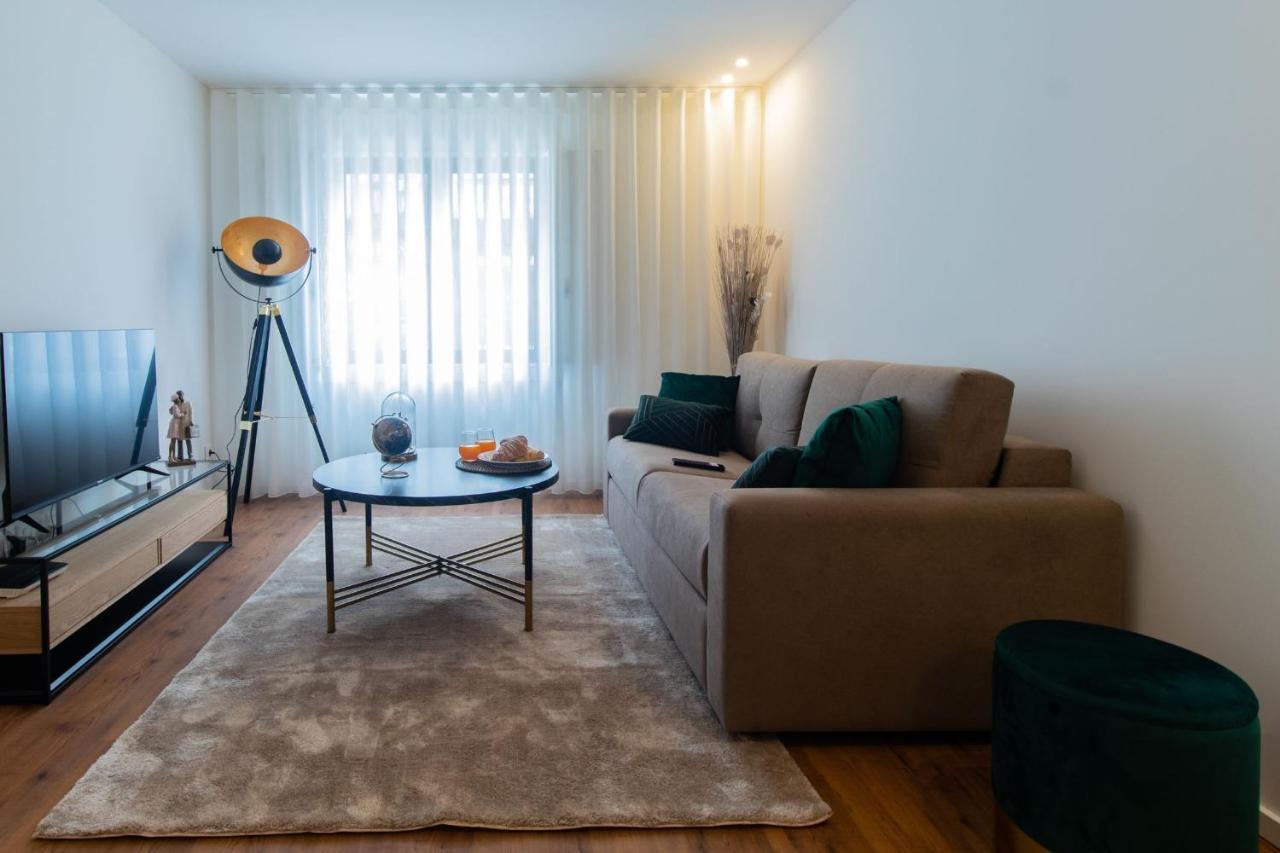 Stunning Apartment W/ Free Parking By Lovelystay Porto Dış mekan fotoğraf